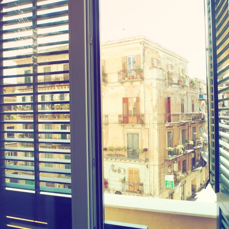 Dimora Lecerf - Double Room with Balcony - 8