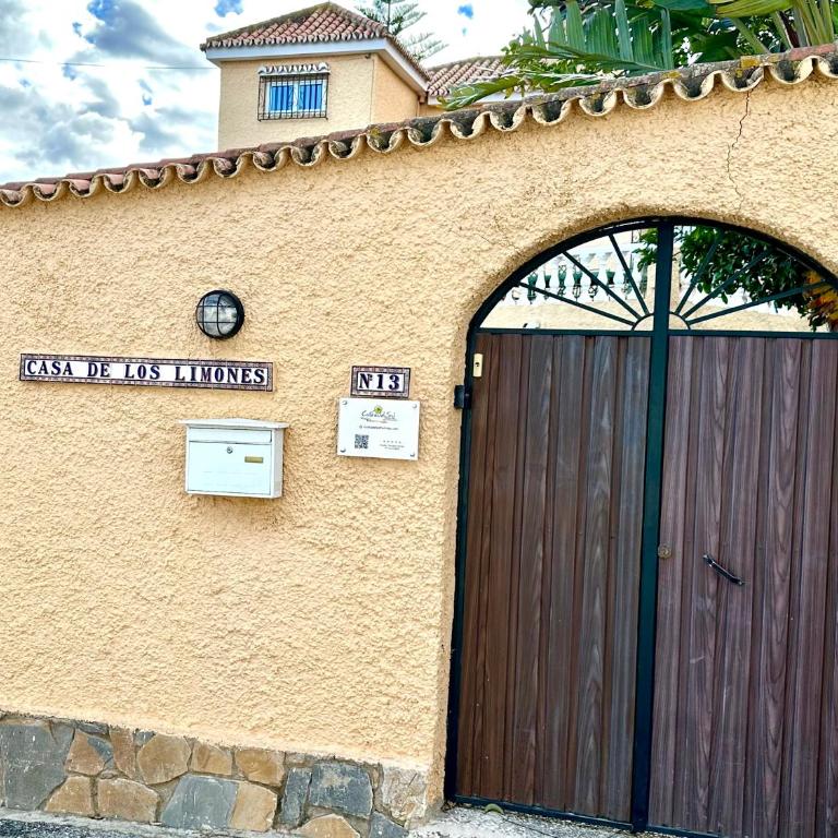 Casa de los Limones by Michael FAMILY VILLA NEAR PUERTO MARINA - Five-Bedroom House - 20