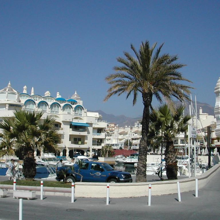 El Descanso - by Costadelsolholiday FAMILY VILLA BY MARINA heated private pool! - Villa - 98