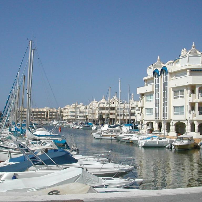 El Descanso - by Costadelsolholiday FAMILY VILLA BY MARINA heated private pool! - Villa - 100