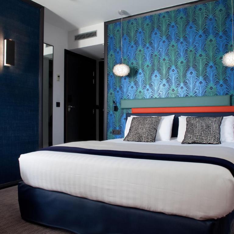 Hotel Yllen Eiffel - Chambre Deluxe - Lit Double et Canapé-Lit - 1