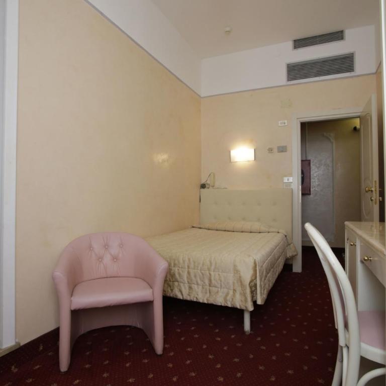 Hotel Vienna Ostenda e Ristorante il Danubio - Camera Singola - 6