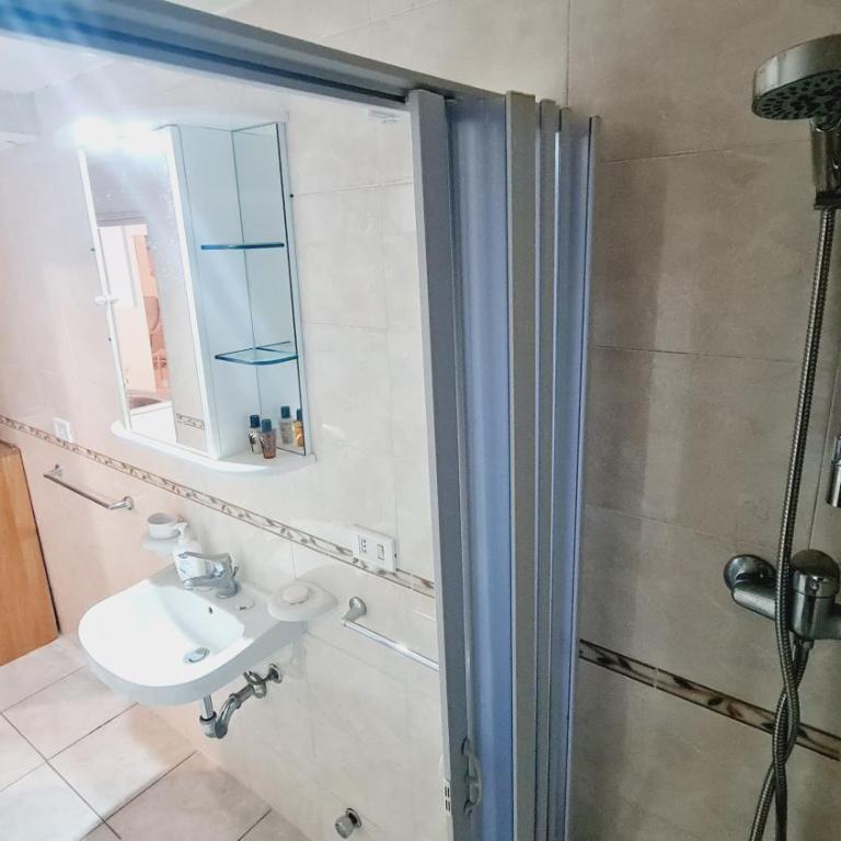 Ambra House - Two-Bedroom Apartment - 9