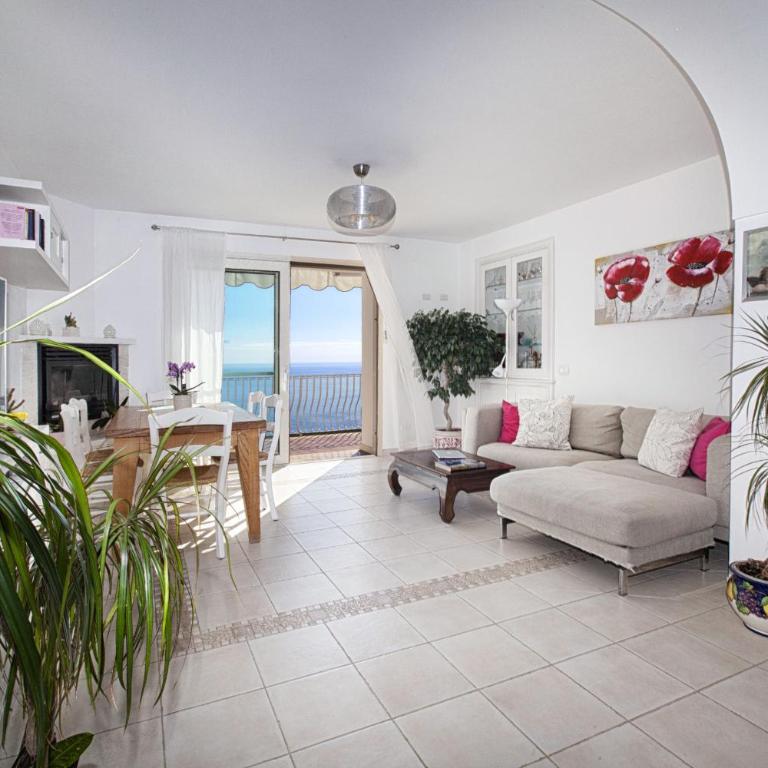 AMORE RENTALS - Casa Paradisea - Casa con 3 Camere da Letto - 5