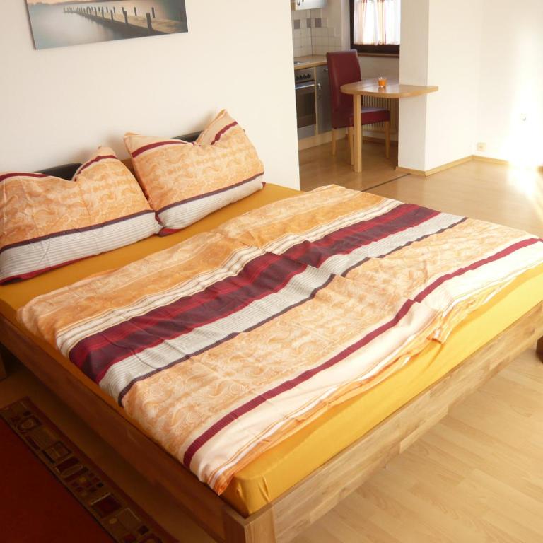 Paul's Home - Standard Studio - 9