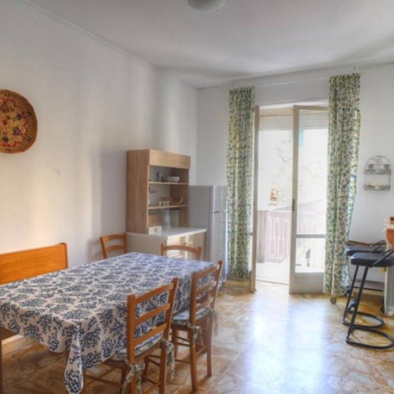 Ampio appartamento per 9 persone a pochi passi dal mare - Appartamento con 2 Camere da Letto - 2