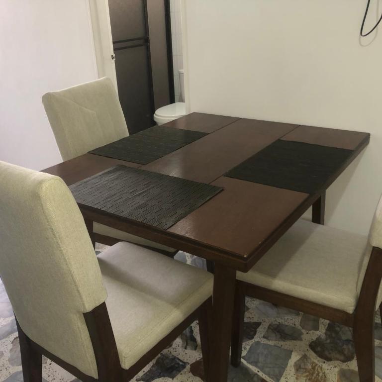 Apartamento cómodo en laureles , céntrico y bien ubicado Apto 301 - Two-Bedroom Apartment - 9