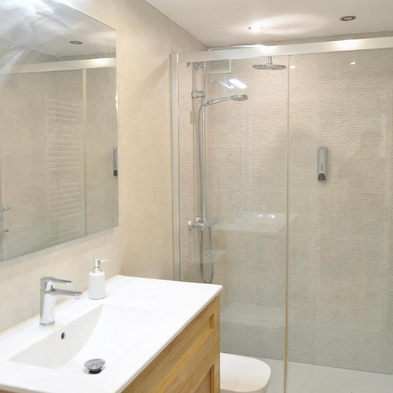 Mirador Catedral de Santiago - Suite Deluxe con cama extragrande - 10