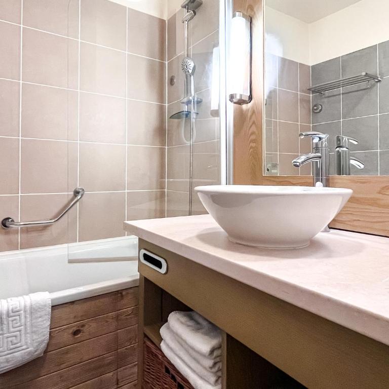 South facing 2-bed apartment with fireplace, Terrasses dEos - Appartement avec Vue sur la Montagne - 50