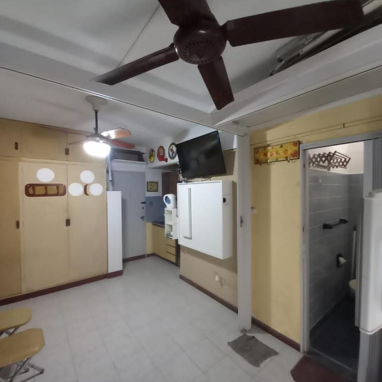 MONOAMBIENTE COLON Y GÜEMES, A 100 MTRS DEL MAR - Apartamento de 1 dormitorio - 2