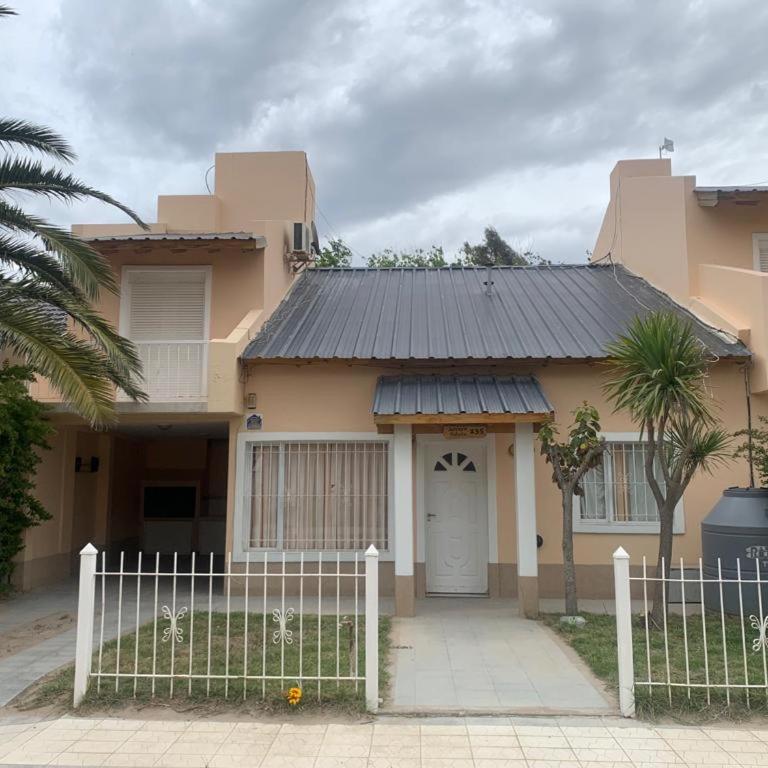 AMANECER - Three-Bedroom House - 1