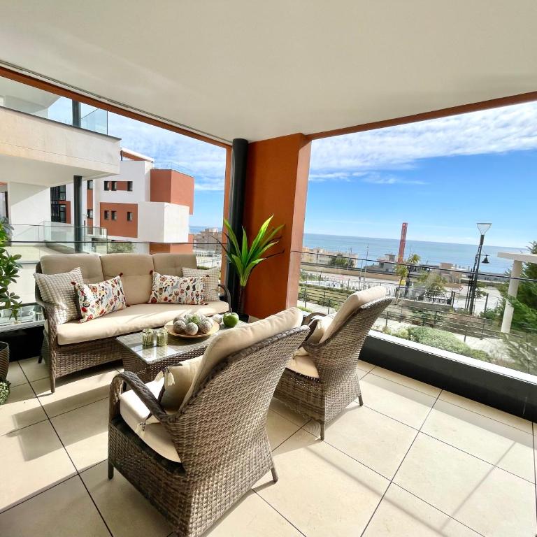 Luxury 3 Bedroom Apartment 300m from the Beach - Apartamento de 3 dormitorios - 2