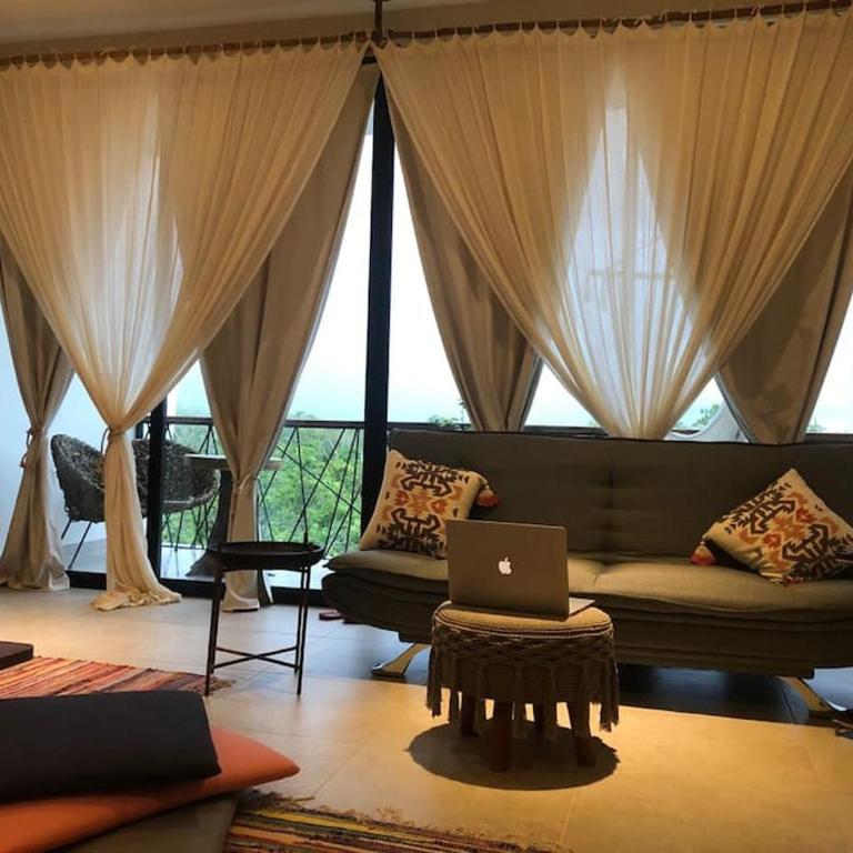 Near Beach+Jungle Views. King bed+220 megs+2 bikes - Apartamento de 1 dormitorio - 3