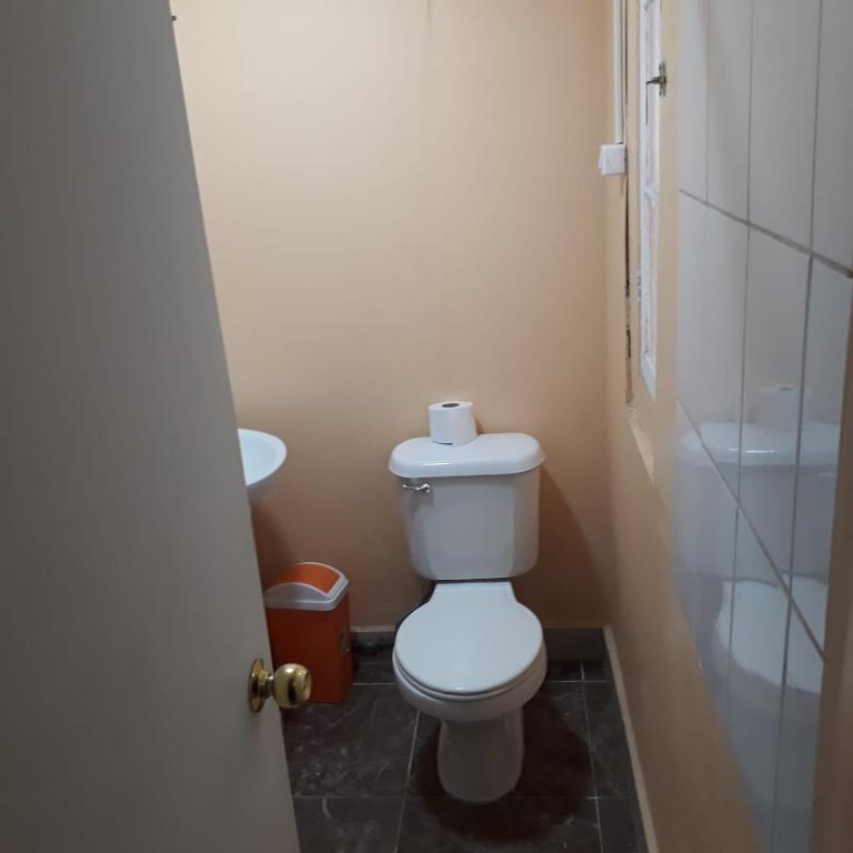 Hostería Residencial Santa Rosa - Habitación Triple Confort con ducha - 9