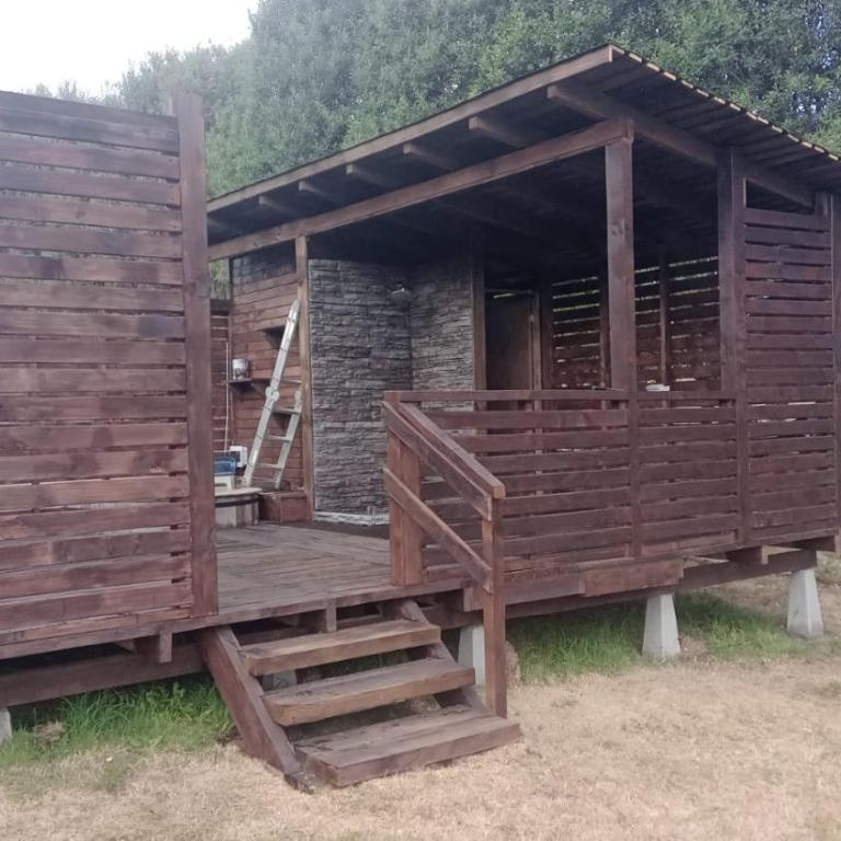PARCELA DE AGRADO CON PISCINA LAGO RANCO todas las instalaciones con uso exclusivo capacidad 20 personas - Casa de 6 dormitorios - 76