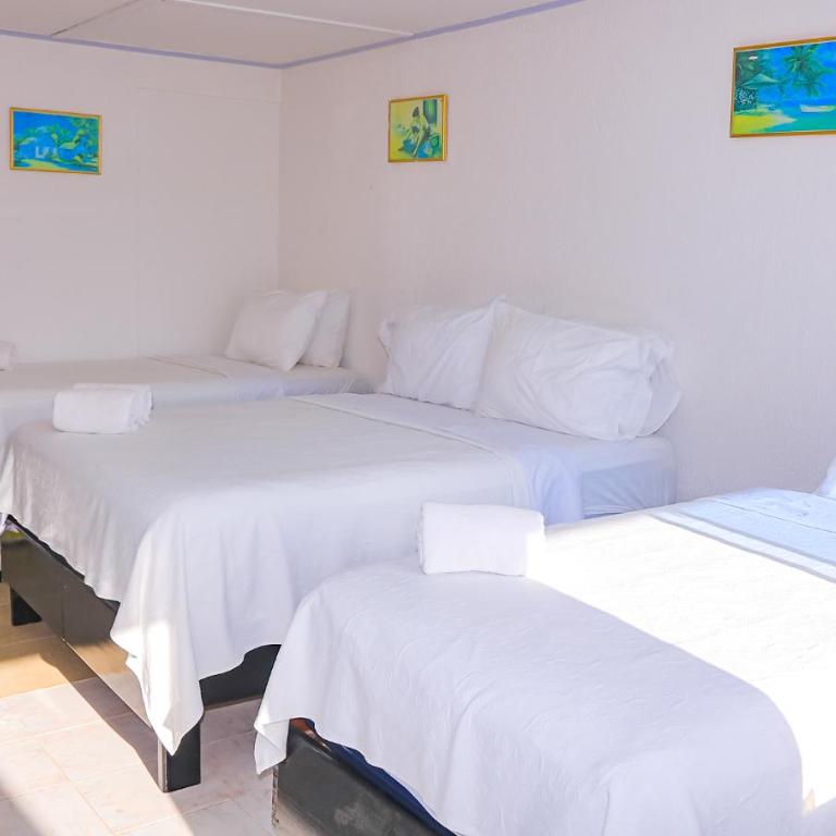 Hotel Posada Enilda - Quadruple Room - 2