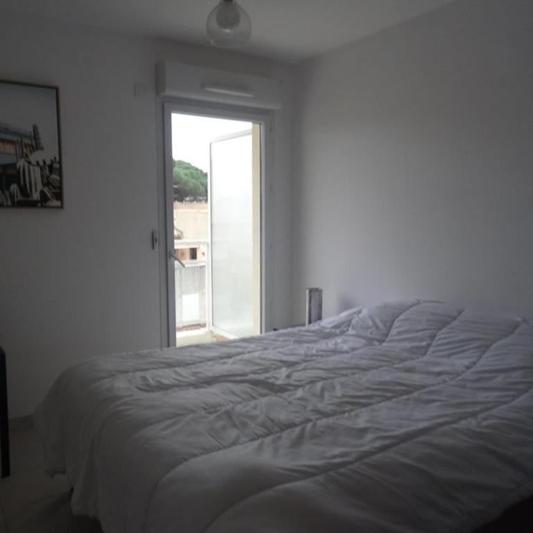 Appartement spacieux à Hyères avec piscine, climatisation et Wi-Fi - FR-1-335-156 - Apartment - 9