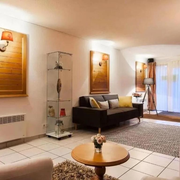 Duplex-Chalet entre Lac et Montagne avec Balcon - Appartement 2 Chambres - 33
