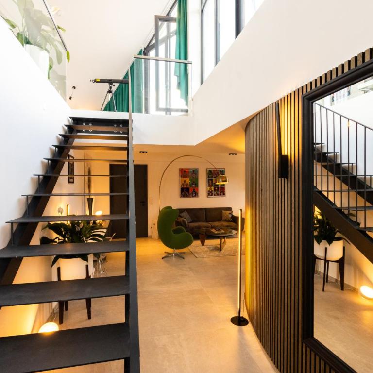 THE Penthouse at Eco Smart Apartments - Penthouse with Roof Top - 29