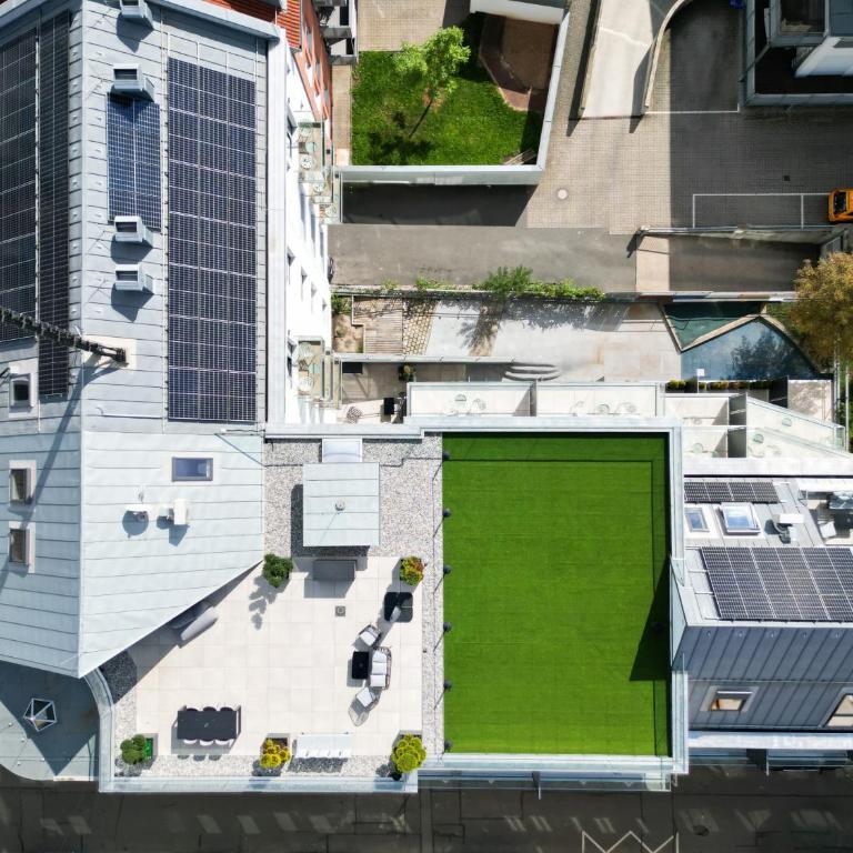 THE Penthouse at Eco Smart Apartments - Penthouse with Roof Top - 23