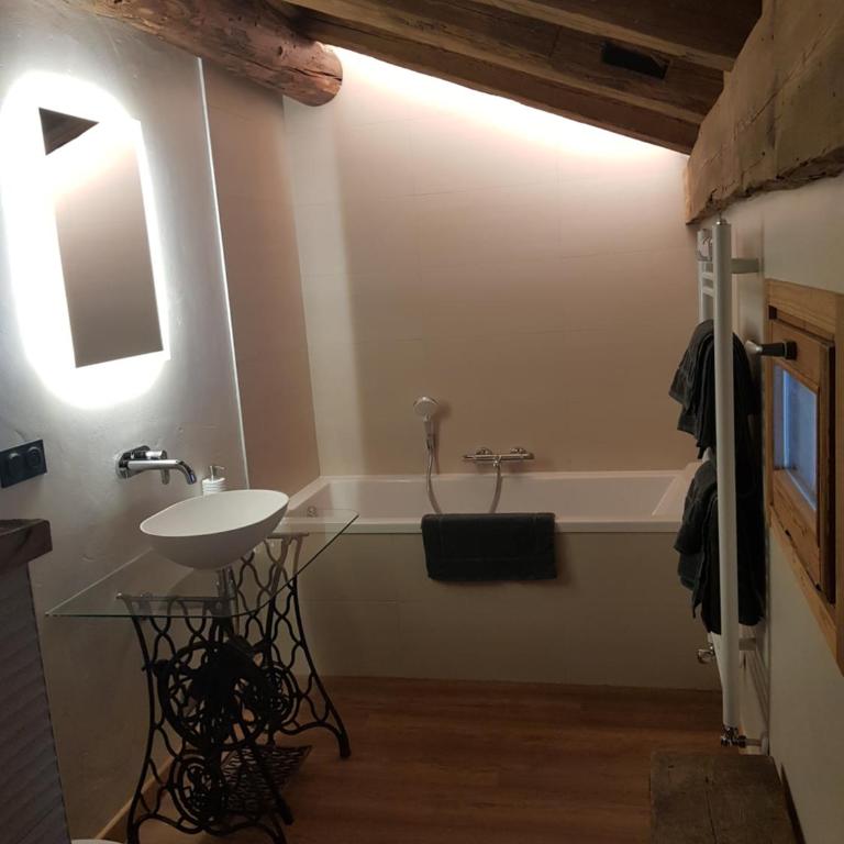Aux fermes de la Croix, Maison d'hôtes, Spa - Camera Matrimoniale/Doppia con Letti Singoli con Vista Montagna - 7