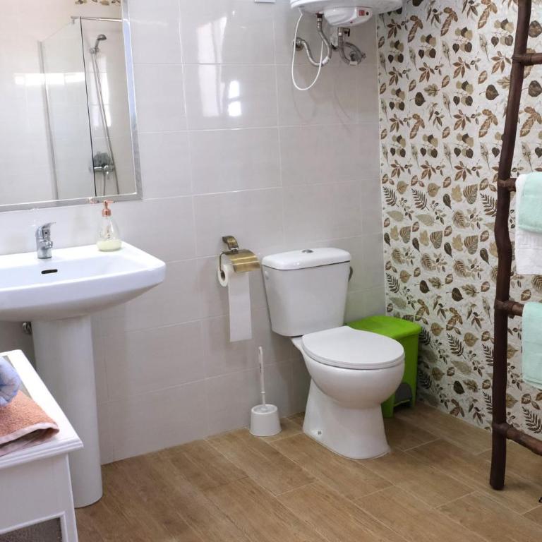 ALOJAMIENTO RURAL CASA LOS ARENALES - Four-Bedroom House - 3