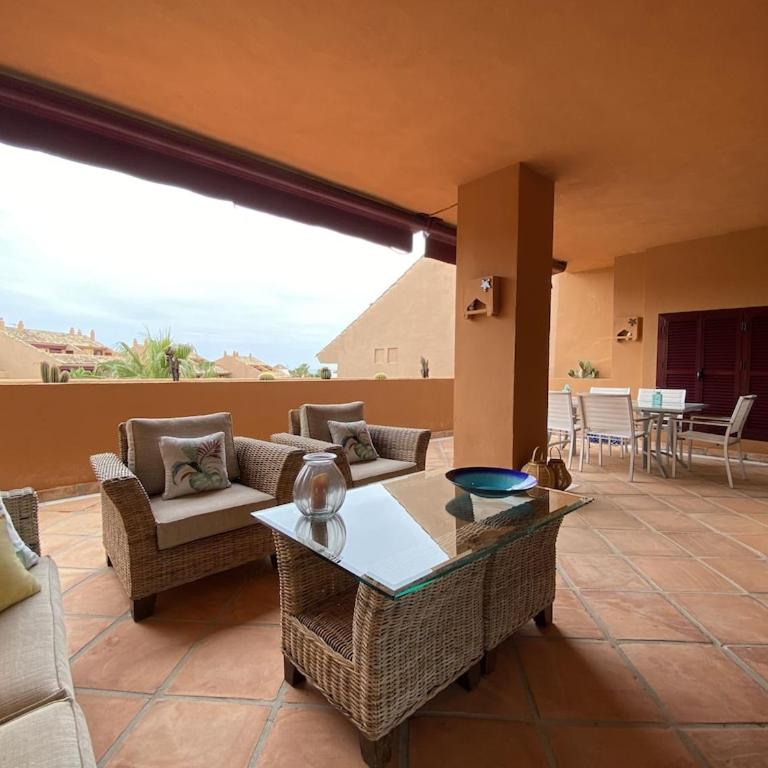 Beautiful 5 * Penthouse very near the beach - Three-Bedroom Apartment - 11
