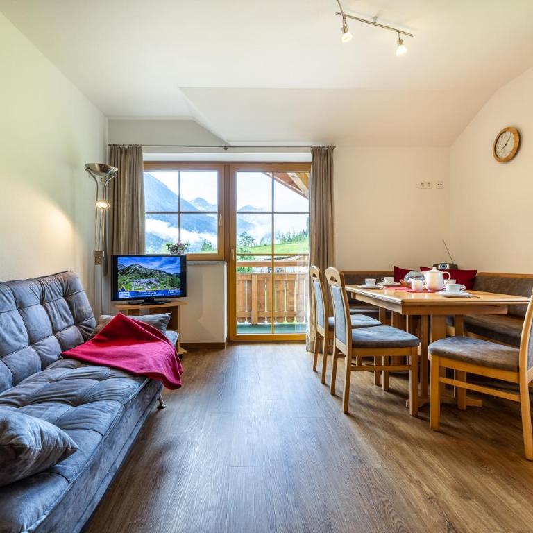 Appartement Angerhaus - Apartment with Balcony - 15