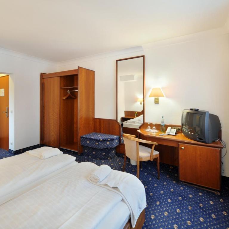 Ambassador Parkhotel - Doppelzimmer - 2