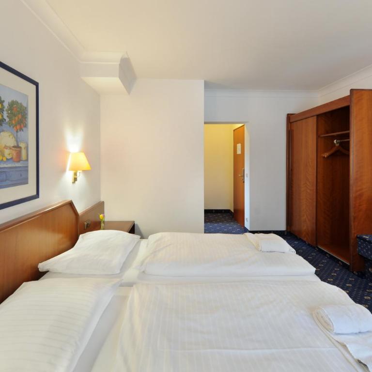 Ambassador Parkhotel - Doppelzimmer - 3