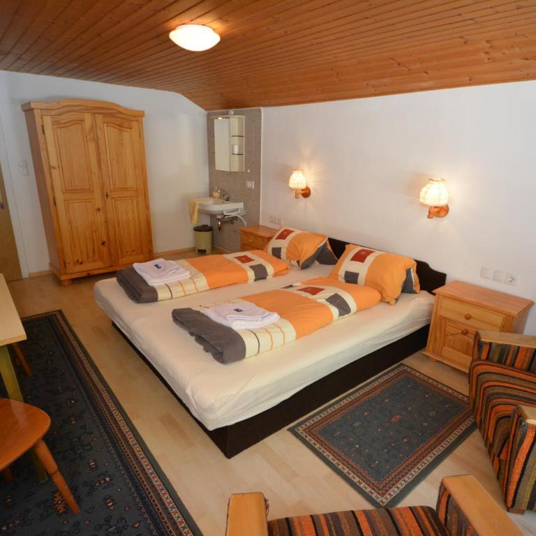 Haus Rudigier by Châtel Reizen - Doppel- oder Zweibettzimmer mit Gemeinschaftsbad - 3