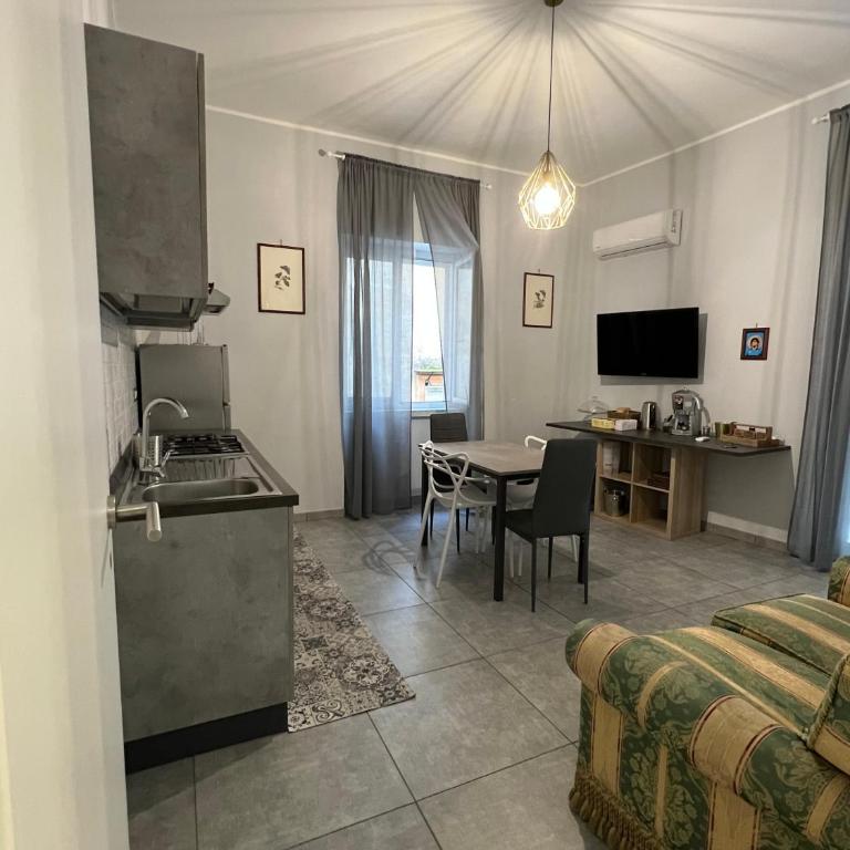 Casa D10S Napoli centro quartieri spagnoli - Two-Bedroom Apartment - 1