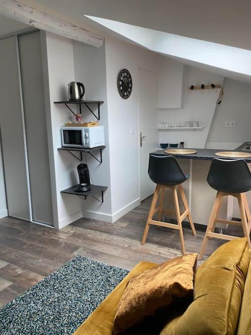 Studio cocooning et refait à neuf. Lyon 06 - Studio - 9