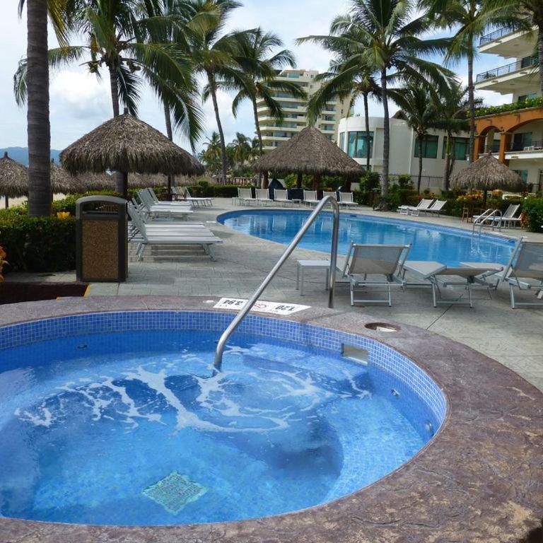 5 Star Playa Royale 2 Bedrooms on the 6th floor ask about our other PRR condos - Apartamento - 23