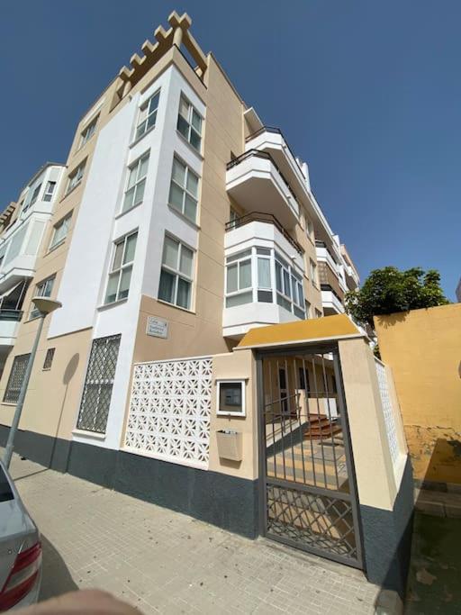 Apartamento a unos pasos de la Playa (Rota) - Apartamento de 3 dormitorios - 18