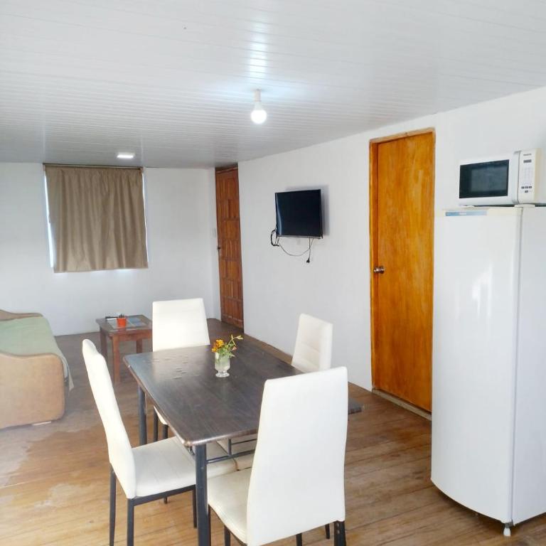 Las Caetanitas - Two-Bedroom House - 11
