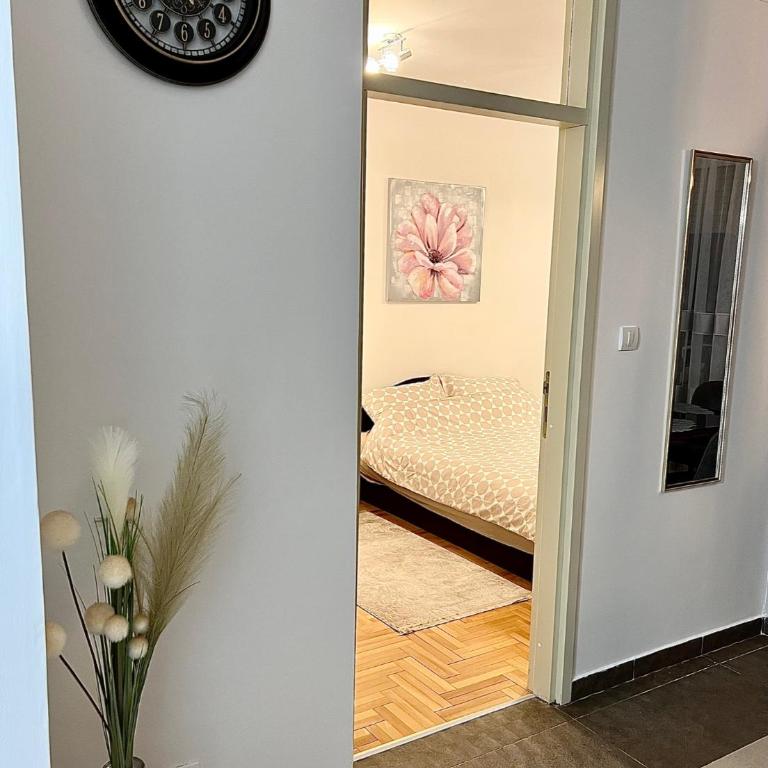 Stepa - One-Bedroom Apartment - 13
