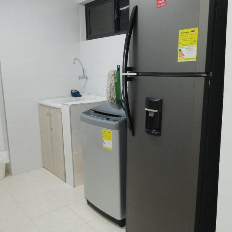 HERMOSO Apartamento con piscina y cerca a PLAYA. - Two-Bedroom Apartment - 12