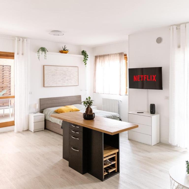 LOFT con Terrazzo - 3 min dalle Autostrade By followgreenhouserome - Apartment mit 1 Schlafzimmer - 3