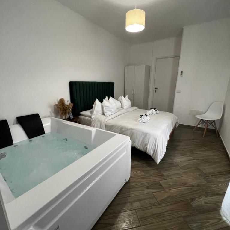 Sea fly guest house - Camera Matrimoniale con Vasca Idromassaggio - 15