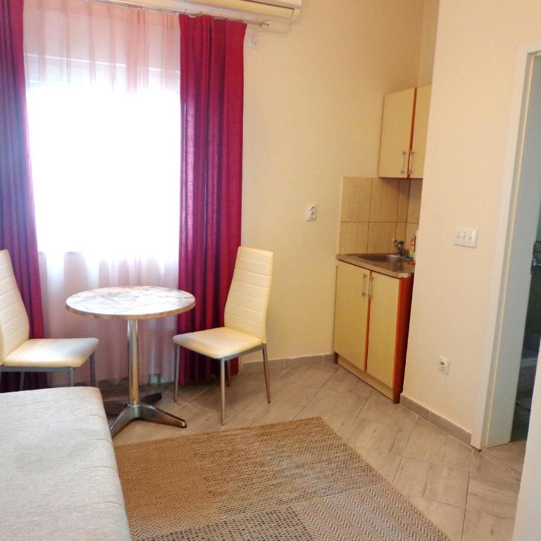 Villa Semashko - Apartman sa 1 Spavaćom Sobom - 1