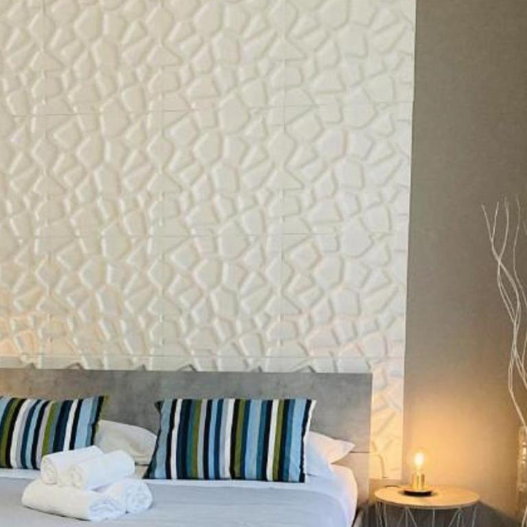Stesicoro InHabit - Catania City Center - Deluxe Queen Room - 11