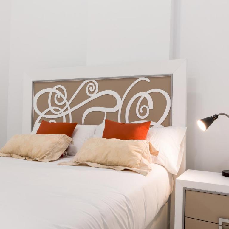Acogedor y Comodo apartamento Madrid A/C - Two-Bedroom Apartment - 18