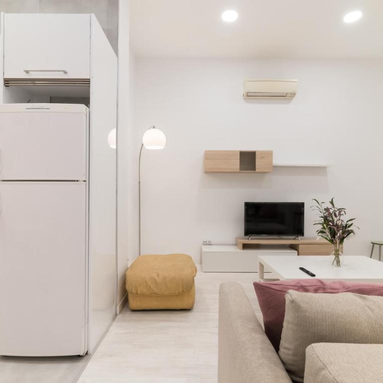 Acogedor y Comodo apartamento Madrid A/C - Two-Bedroom Apartment - 21