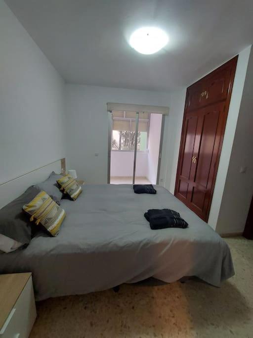 Amplio apartamento junto a la Playa Victoria - Apartamento de 3 dormitorios - 8