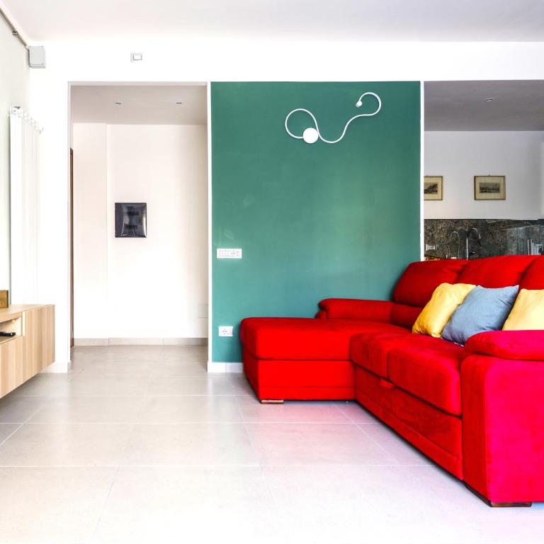 Hostly - Cisanello Suite Apartment - Light and Colors - Two-Bedroom Apartment - 7