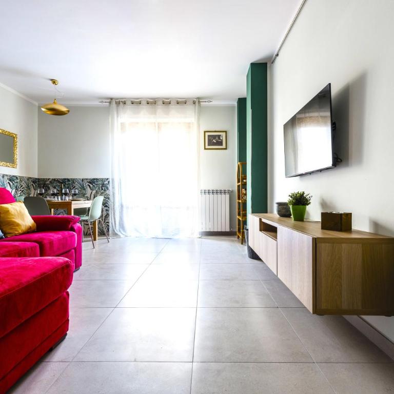 Hostly - Cisanello Suite Apartment - Light and Colors - Two-Bedroom Apartment - 5