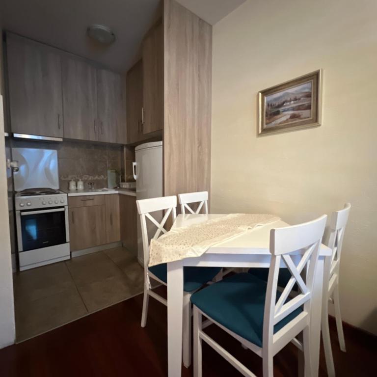 Sweet Apartments - Apartment - 24