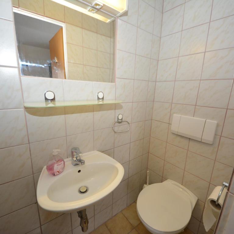 Haus Irmgard by Châtel Reizen - Doppelzimmer mit eigenem Bad - 5