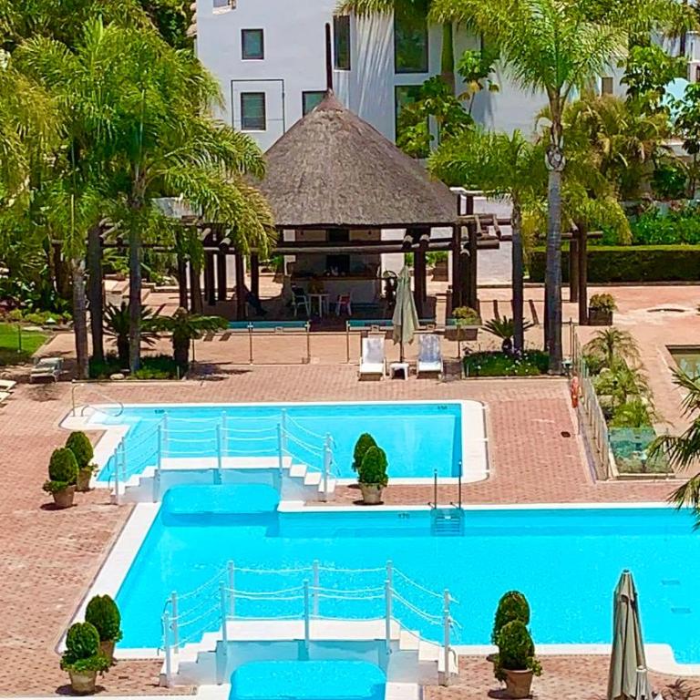 PUENTE ROMANO LUXURY PENTHOUSE, Beachside & Sea Views - Three-Bedroom Apartment - 8